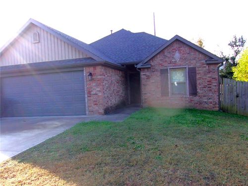 421 Lucian Ln, Springdale, AR, 72764-5007 | Card Image