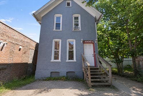 606 S 6th St, Rockford, IL, 61104-3045 | Card Image