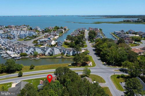 640 Ocean Pkwy, OCEAN PINES, MD, 21811-1708 | Card Image