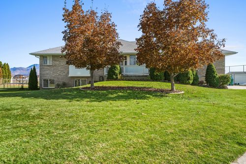 3910 Country Cove Way, West Haven, UT, 84401-4701 | Card Image