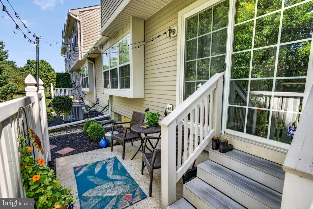Residential in MOUNT LAUREL 5