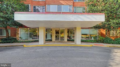 1111-4000 Tunlaw Rd Nw, WASHINGTON, DC, 20007-4838 | Card Image