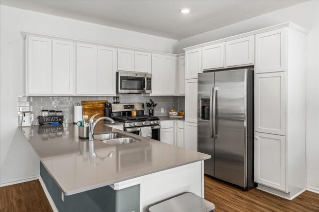 1725 Cobblecrest Ln, House other with 4 bedrooms, 3 bathrooms and 4 parking in Leander TX | Image 9