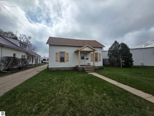 818 E Chippewa St, Mt Pleasant, MI, 48858-1847 | Card Image
