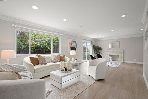 501 Amherst Ct, San Ramon, CA, 94583-3701 | Card Image