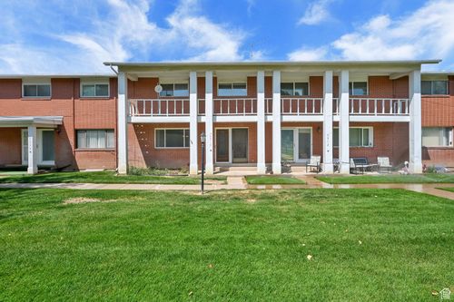 5518 S 875 E, South Ogden, UT, 84405-7008 | Card Image