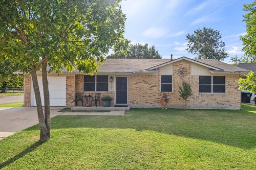 4701 Henry St, Greenville, TX, 75401-2860 | Card Image