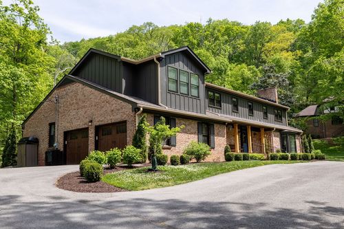 6001 Andover Dr, Nashville, TN, 37215-5731 | Card Image
