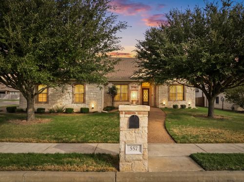 557 Perry Ln, Robinson, TX, 76706-5308 | Card Image