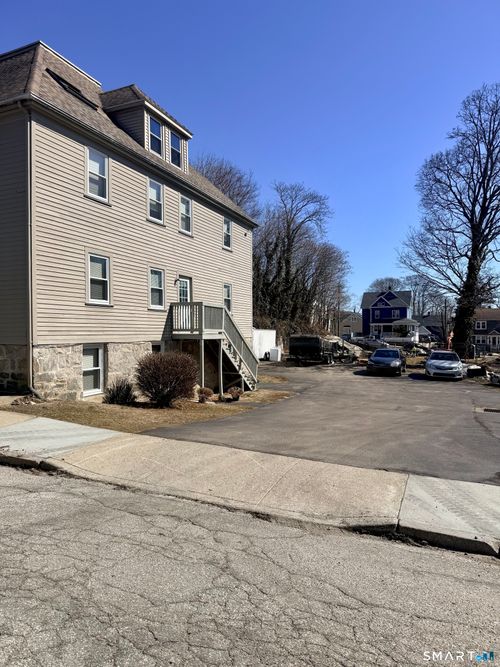 2c-20 Garvin Street, New London, CT, 06320 | Card Image