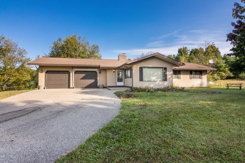 4825 Eastwood Rd, Boyne Falls, MI, 49713-9650 | Card Image