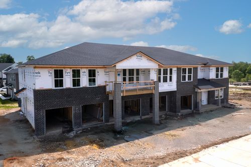 528 Tristan Ln, Florence, KY, 41042-9214 | Card Image