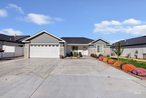 545 Kanner Lane, Twin Falls, ID, 83301 | Card Image