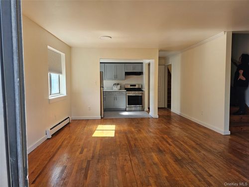 2nd-3922 211th St, Bayside, NY, 11361-1958 | Card Image
