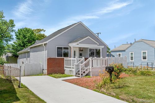 26779 Brettonwoods St, Madison Heights, MI, 48071-3556 | Card Image