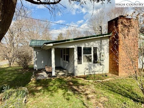 304 Elk River Road, Elk Park, NC, 28622 | Card Image