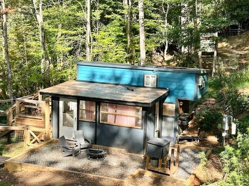 241 Mountain Shadow Rd, Jefferson, NC, 28640-9923 | Card Image