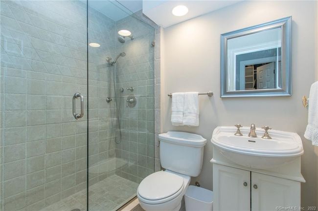 APT-102 - 123 Harbor Dr, Condo with 2 bedrooms, 3 bathrooms and null parking in Stamford CT | Image 19