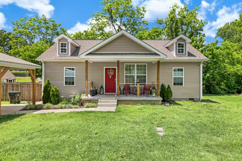 103 Lockhart St, Dickson, TN, 37055-1300 | Card Image