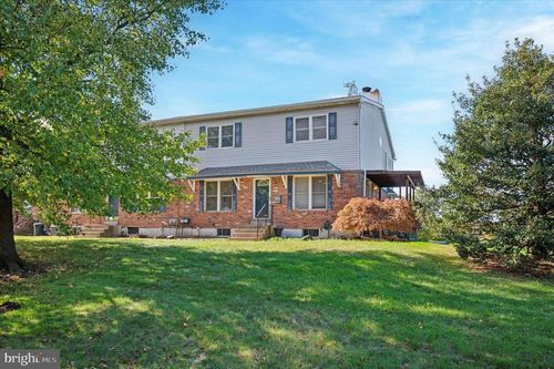 608 Whitpain Hls, BLUE BELL, PA, 19422-1348 | Card Image