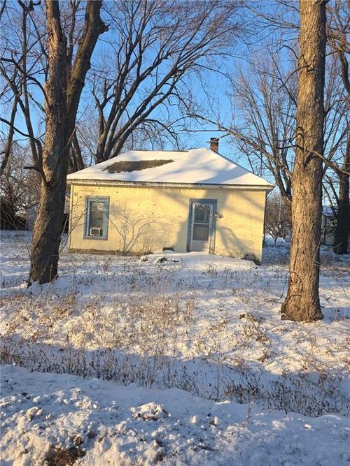 410 W Taft St, Parker, KS, 66072-4028 | Card Image