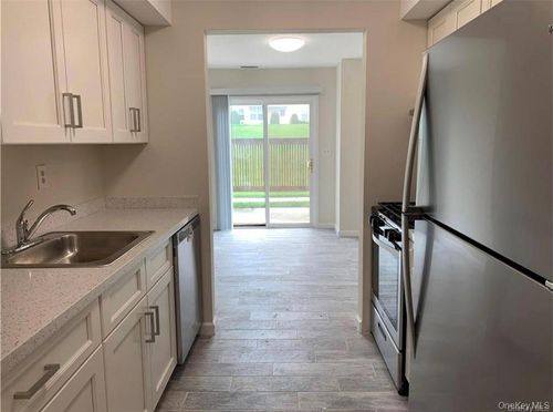 3318 Whispering Hls, Chester, NY, 10918-1532 | Card Image