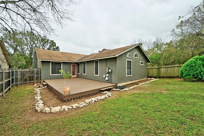 The backyard has ample space for your dog to play fetch and/or create your garden for your own 'farm to table' fresh veggies! | Image 24