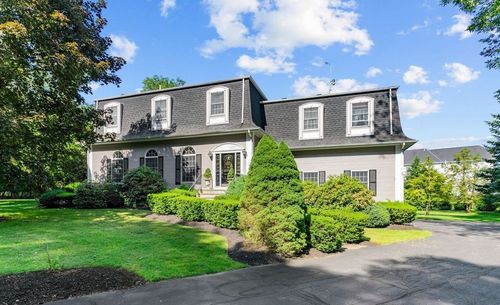 80 Howland Rd, East Greenwich, RI, 02818-2637 | Card Image