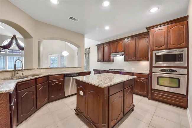 2102 Asbury Ct, House other with 5 bedrooms, 4 bathrooms and 3 parking in Pearland TX | Image 7