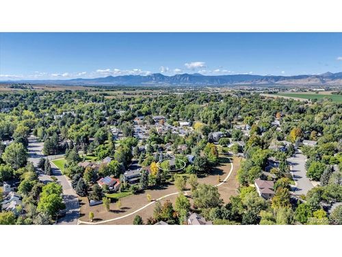 8009 James Ct, Niwot, CO, 80503-7610 | Card Image