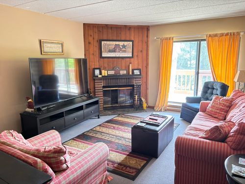 124-5D Snow Mountain Village, Dover, VT, 05356 | Card Image