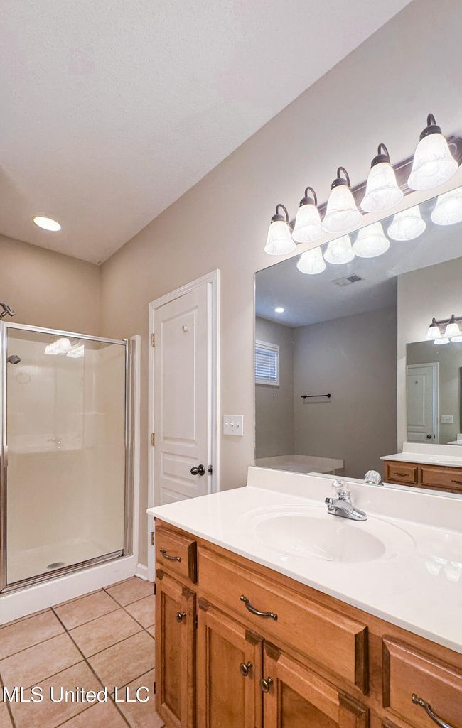 Master Shower | Image 37