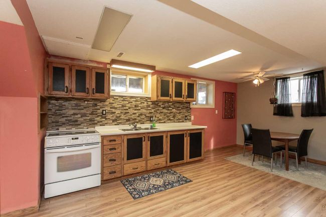 4302 Grandview Boulevard, Home with 5 bedrooms, 2 bathrooms and 4 parking in Red Deer AB | Image 23