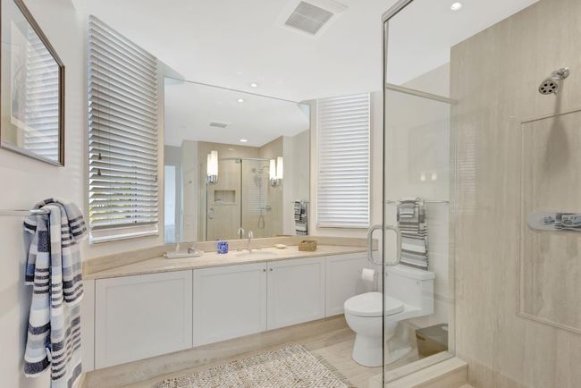 APT-240 - 2920 Se Dune Dr, Condo with 3 bedrooms, 3 bathrooms and null parking in Stuart FL | Image 33
