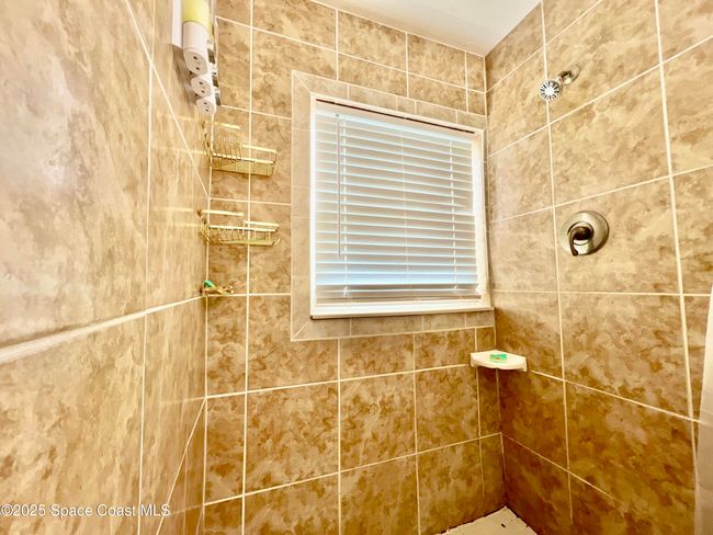 133 Ne 1 St St, House other with 3 bedrooms, 2 bathrooms and null parking in Satellite Beach FL | Image 14