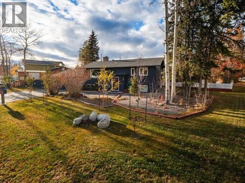 68 Klondike Rd, Whitehorse, YT, Y1A3M1 | Card Image
