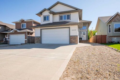 10232 93 St, Sexsmith, AB, T0H0W6 | Card Image