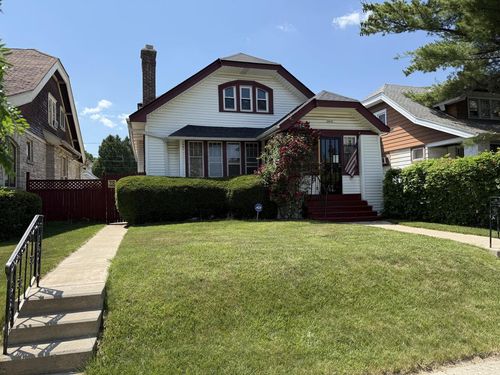 2915 N 38th Street, Milwaukee, WI, 53218 | Card Image