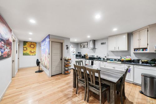 1474 C St, Hayward, CA, 94541-6332 | Card Image