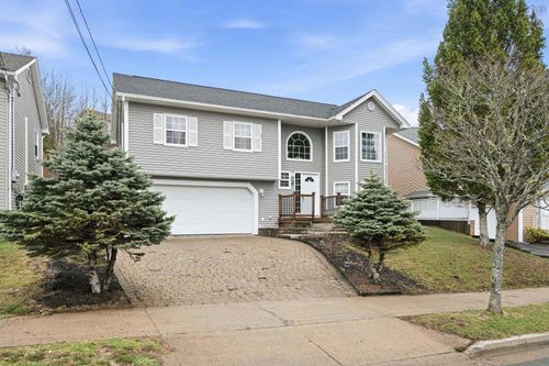 15 Feller Crt, Middle Sackville, NS, B4E3M4 | Card Image