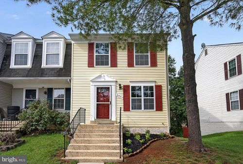 8667 Braxted Ln, MANASSAS, VA, 20110-4579 | Card Image