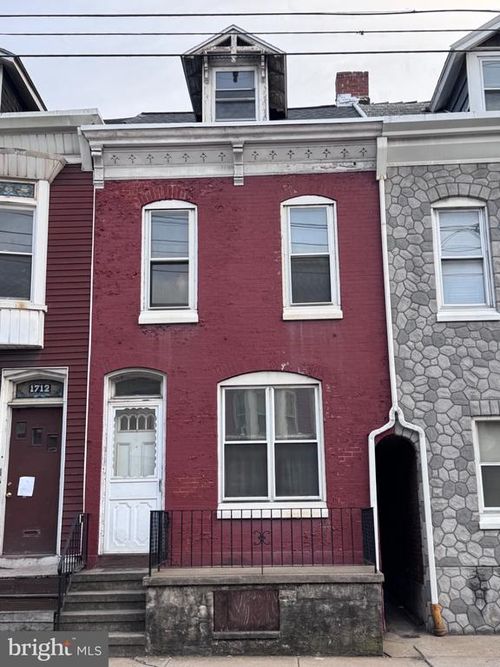 1710 Perkiomen Ave, READING, PA, 19602-2225 | Card Image