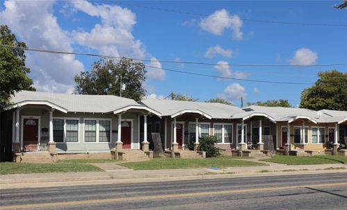401 Main St, Brownwood, TX, 76801-2964 | Card Image