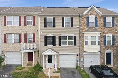 91 Dunlap Dr, CHARLES TOWN, WV, 25414-6511 | Card Image