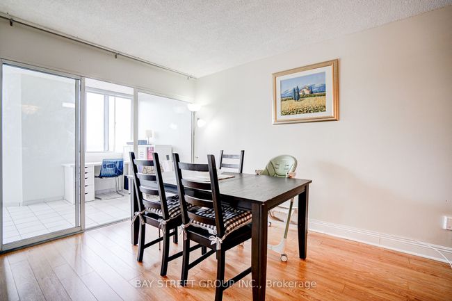 202 - 80 Alton Towers Cir, Condo with 2 bedrooms, 2 bathrooms and 1 parking in Scarborough ON | Image 9