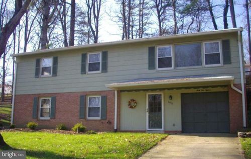 6918 Ashbury Dr, SPRINGFIELD, VA, 22152-3220 | Card Image