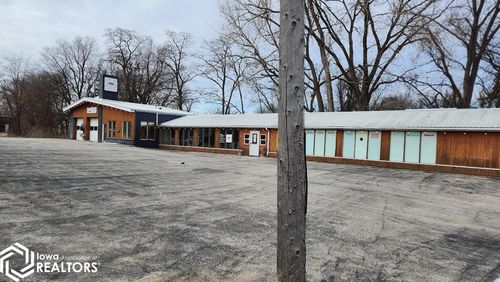 712 Us Highway 18 E, Clear Lake, IA, 50428-1423 | Card Image