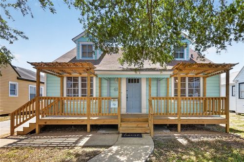 425 Palmero St, Corpus Christi, TX, 78404-1938 | Card Image