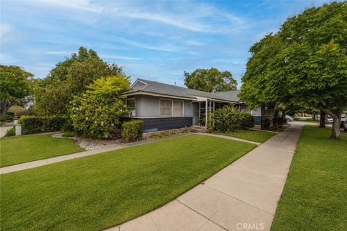 4900 Dockweiler St, Los Angeles, CA, 90019-1632 | Card Image