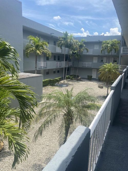 apt-d304-1755 W 60th St, Hialeah, FL, 33012-6855 | Card Image